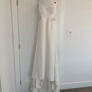 Paloma Blanca 5004 Wedding Dress